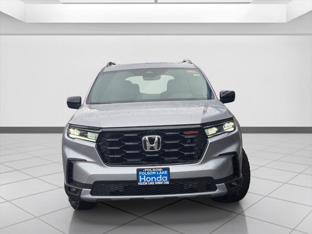 new 2025 Honda Pilot car, priced at $53,070