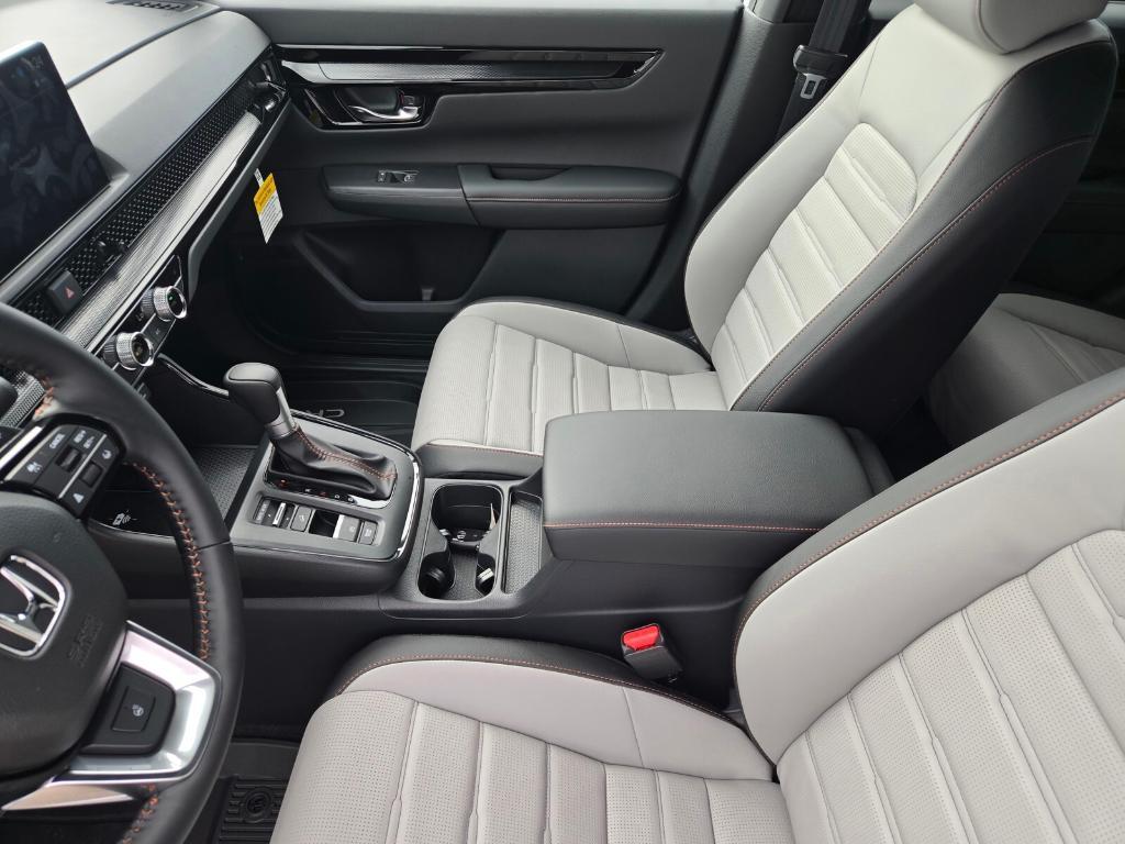 new 2026 Honda CR-V Hybrid car, priced at $45,850