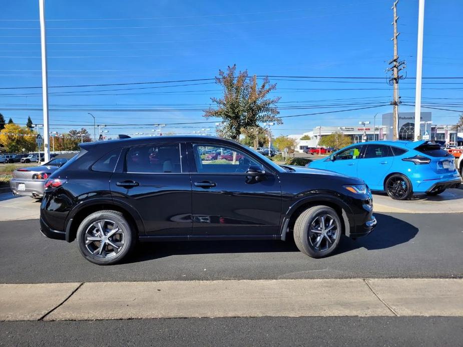 new 2025 Honda HR-V car, priced at $32,145