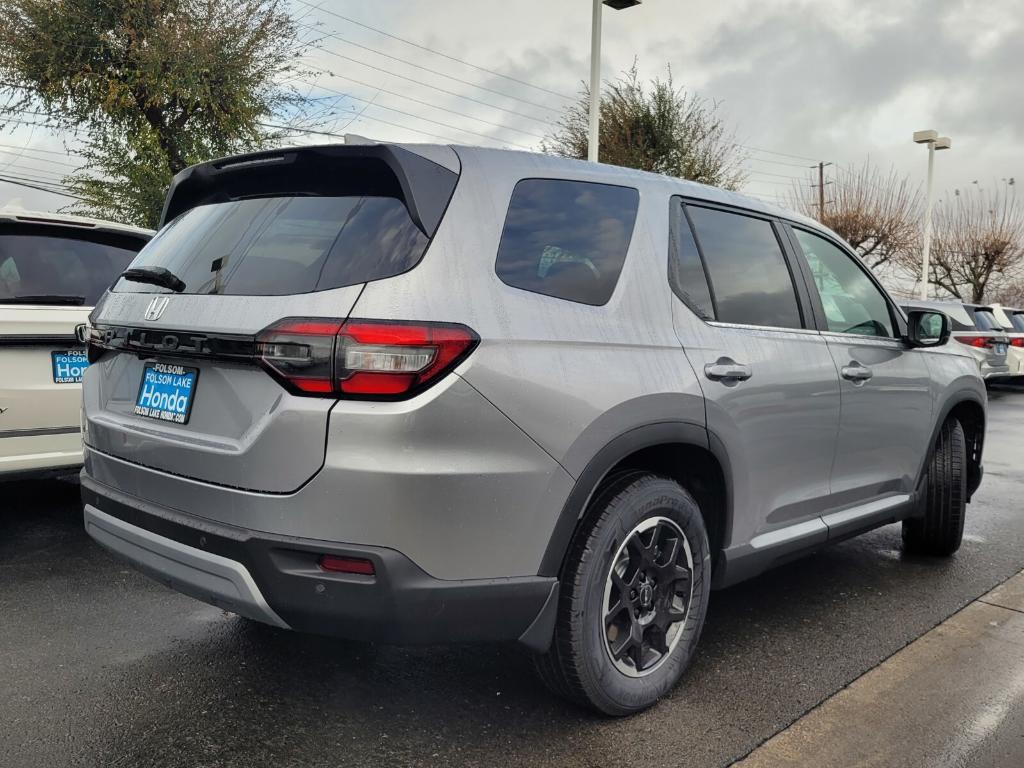 new 2025 Honda Pilot car, priced at $48,490