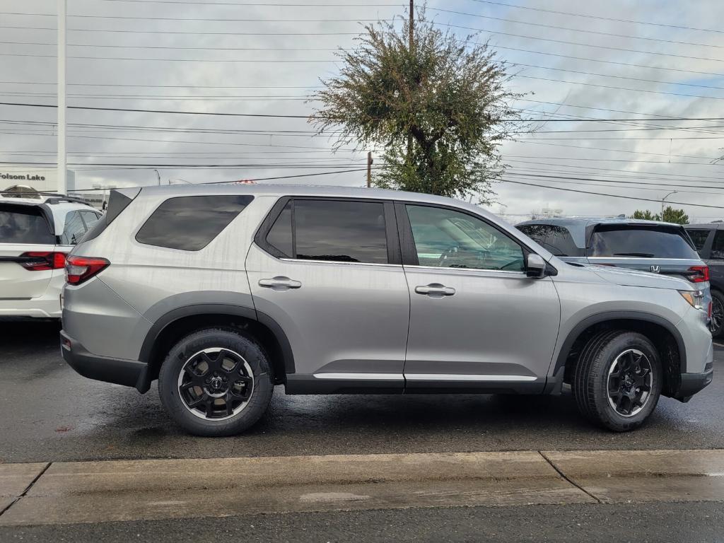 new 2025 Honda Pilot car, priced at $48,490