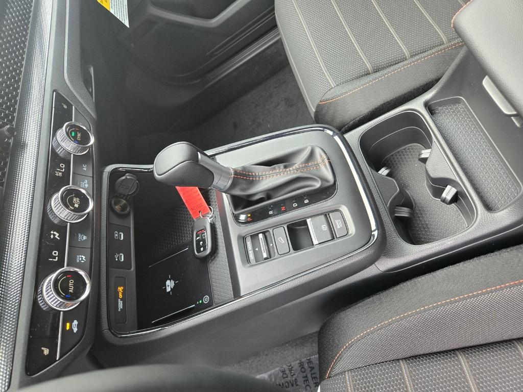 new 2026 Honda CR-V Hybrid car, priced at $40,275