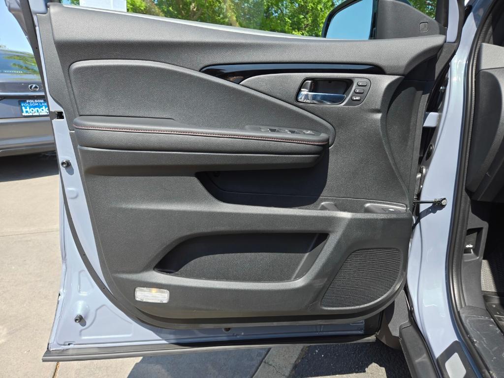 new 2025 Honda Ridgeline car, priced at $52,050