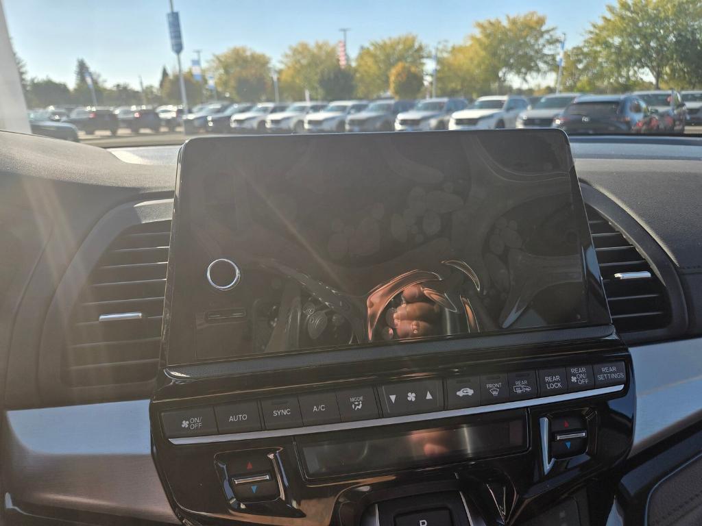 new 2026 Honda Odyssey car, priced at $51,140