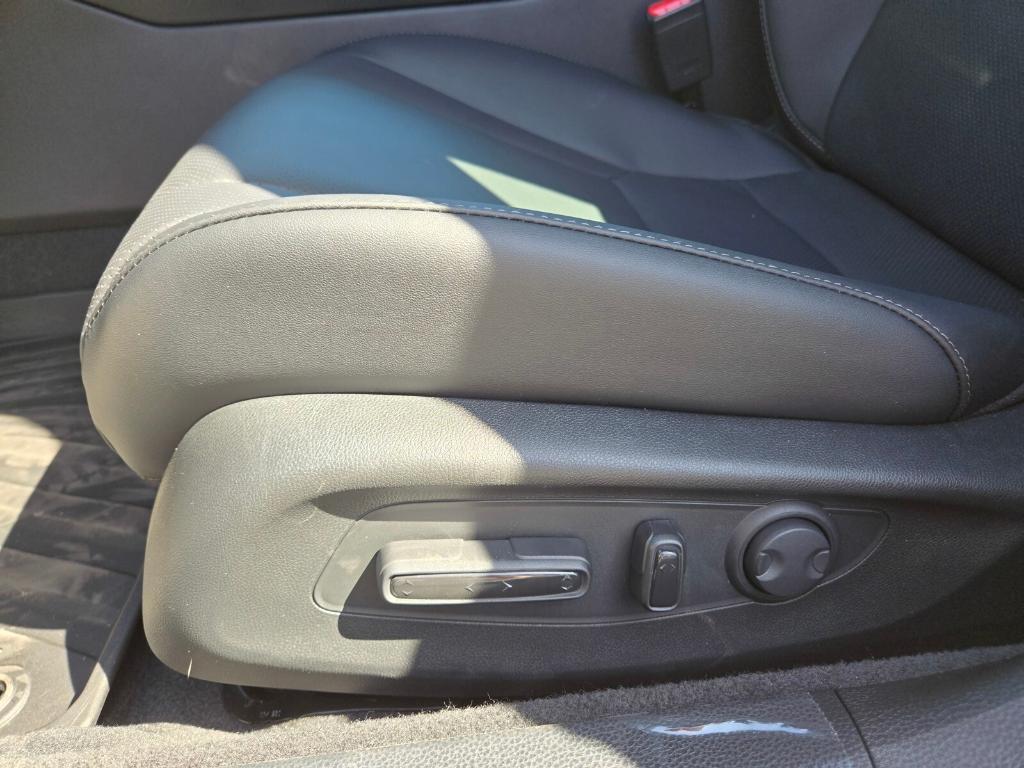 new 2025 Honda Accord Hybrid car, priced at $38,220