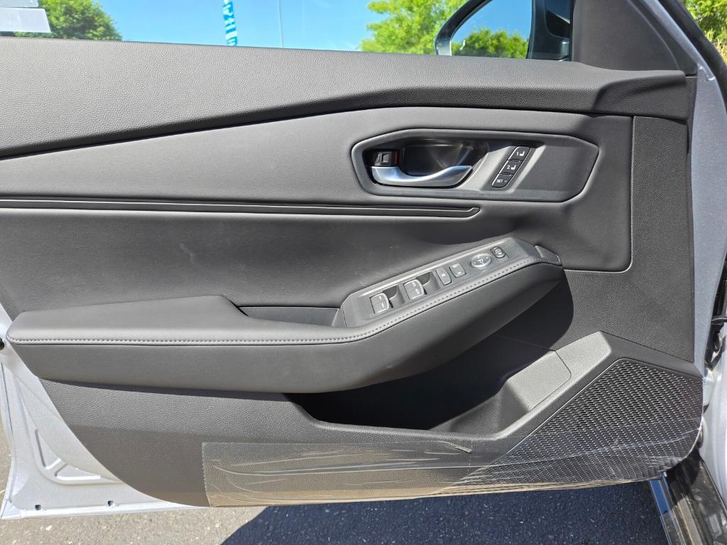new 2025 Honda Accord Hybrid car, priced at $38,220