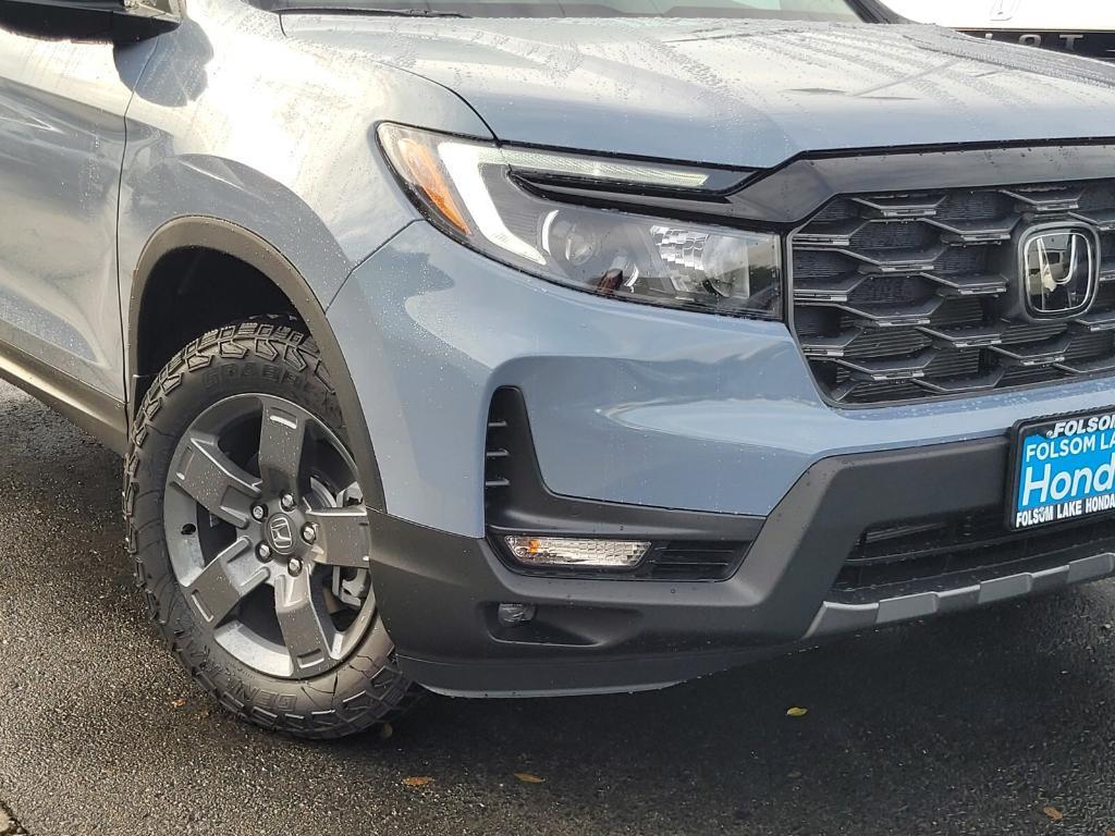 new 2025 Honda Ridgeline car, priced at $48,925