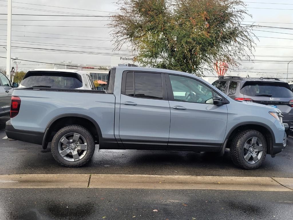 new 2025 Honda Ridgeline car, priced at $48,925