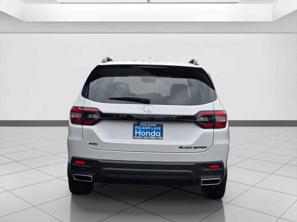 new 2025 Honda Pilot car, priced at $58,225
