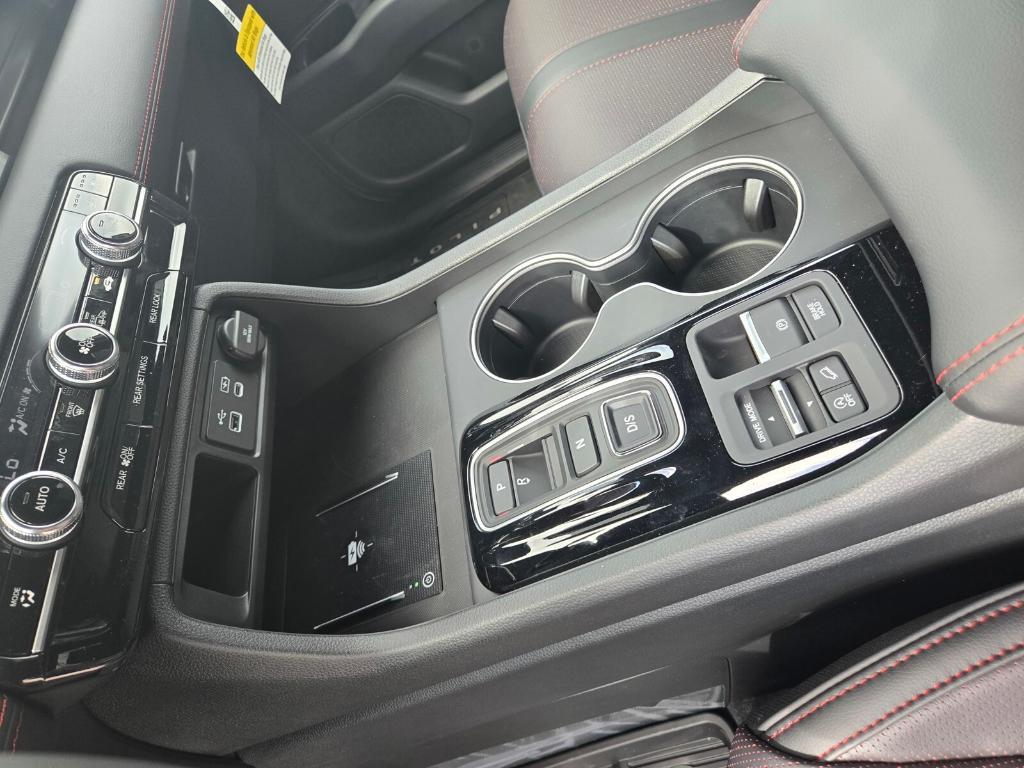 new 2025 Honda Pilot car, priced at $59,900