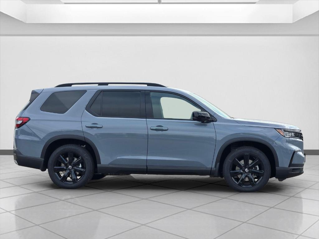 new 2025 Honda Pilot car, priced at $59,900