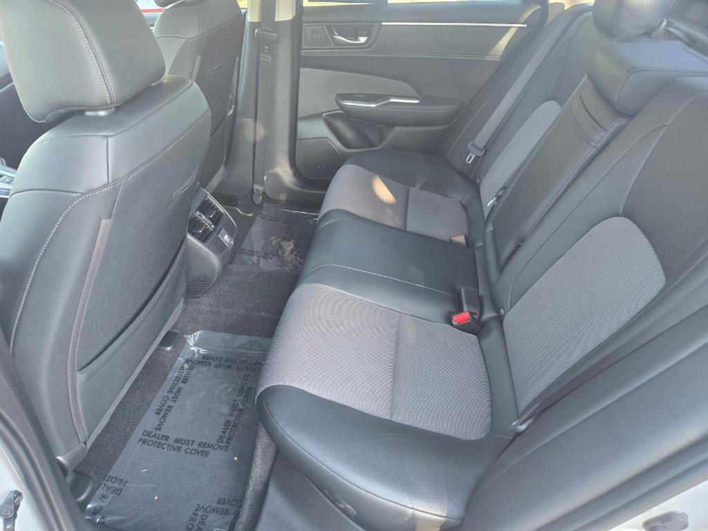 used 2018 Honda Clarity Plug-In Hybrid car, priced at $22,233