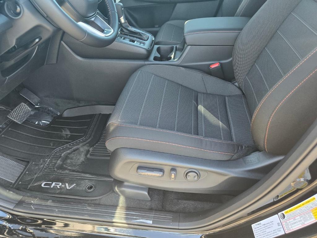 new 2026 Honda CR-V Hybrid car, priced at $40,275