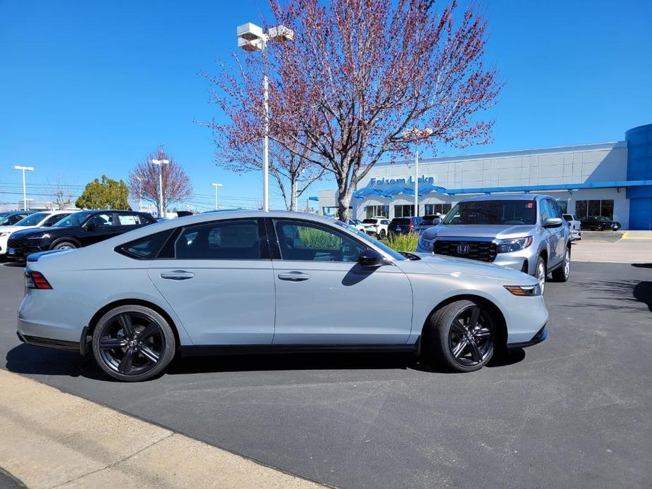 new 2024 Honda Accord Hybrid car