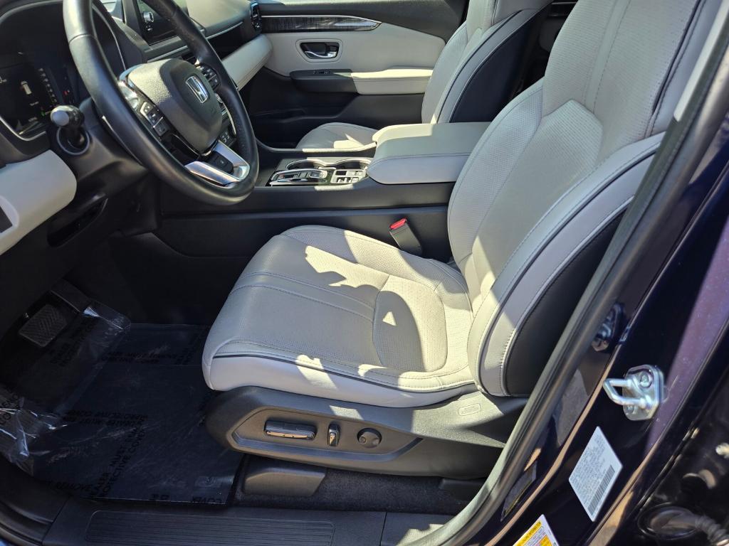 used 2023 Honda Pilot car, priced at $48,735