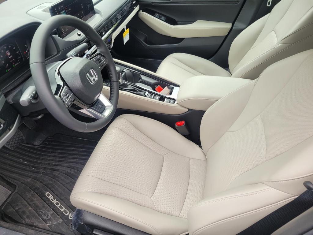 new 2025 Honda Accord Hybrid car, priced at $42,145
