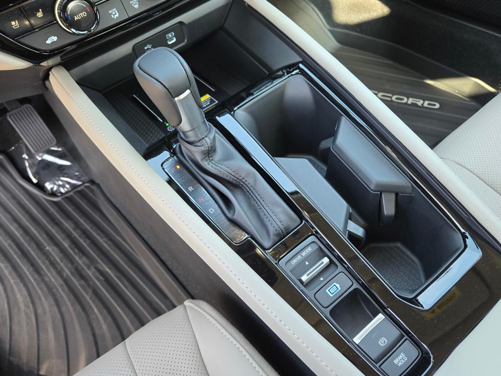 new 2025 Honda Accord Hybrid car, priced at $42,145