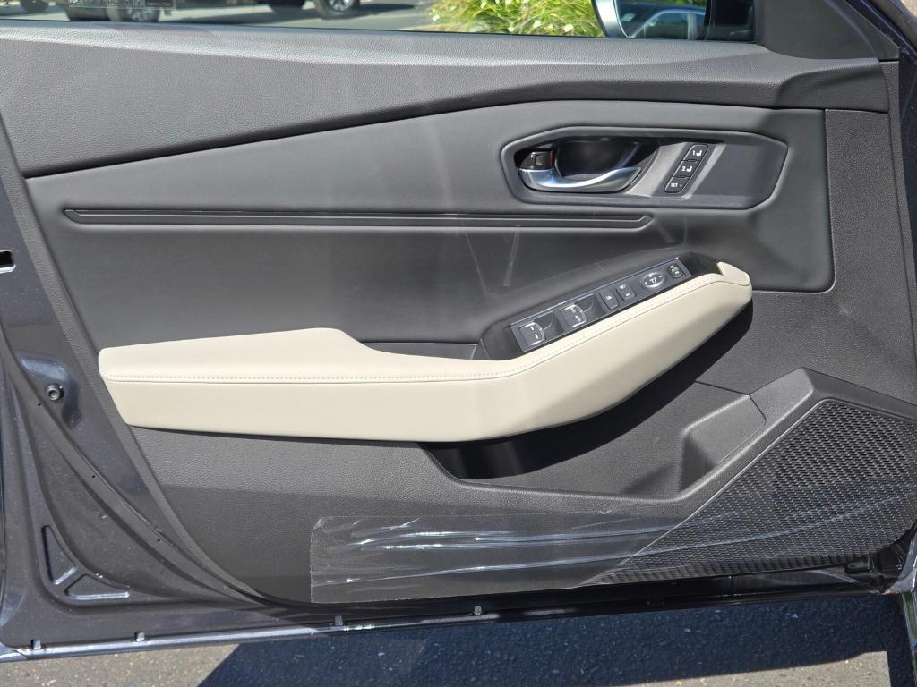 new 2025 Honda Accord Hybrid car, priced at $42,145