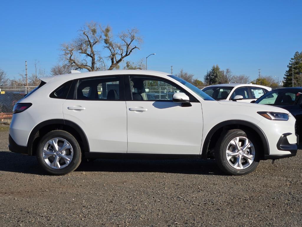 new 2025 Honda HR-V car, priced at $28,900