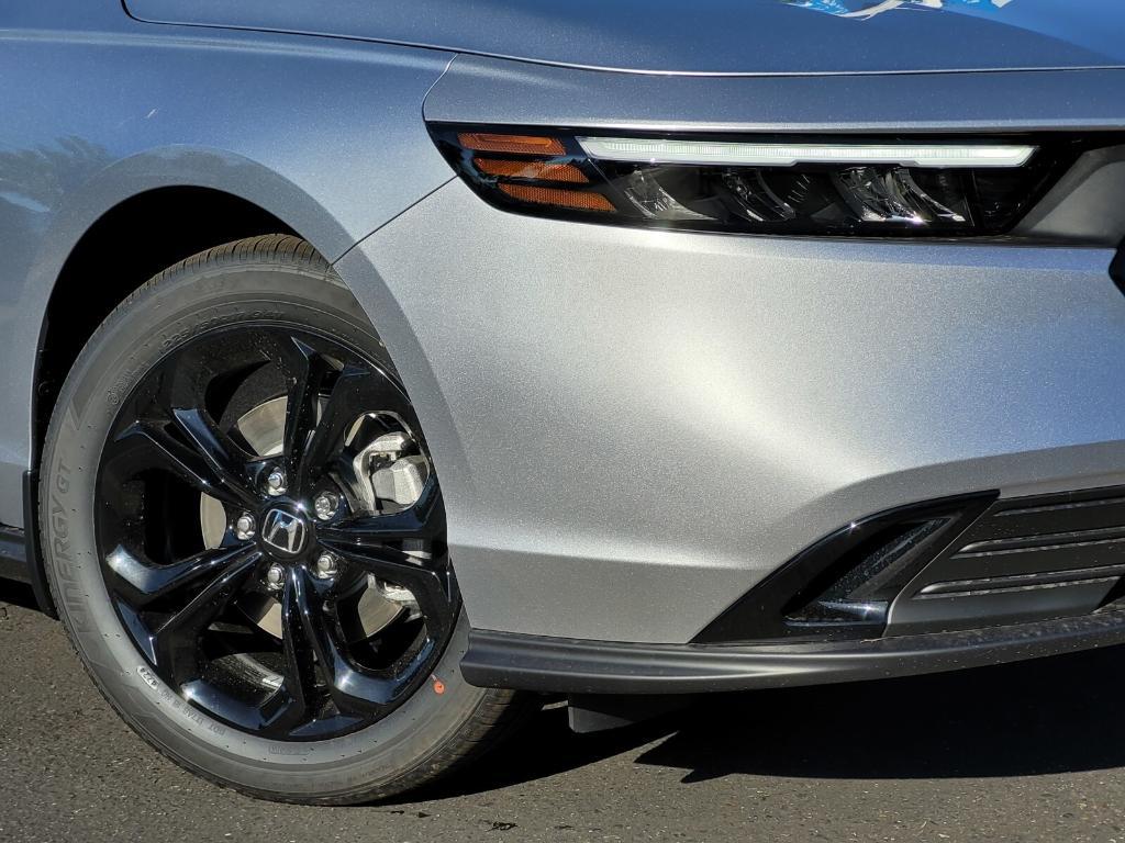 new 2025 Honda Accord car, priced at $33,405