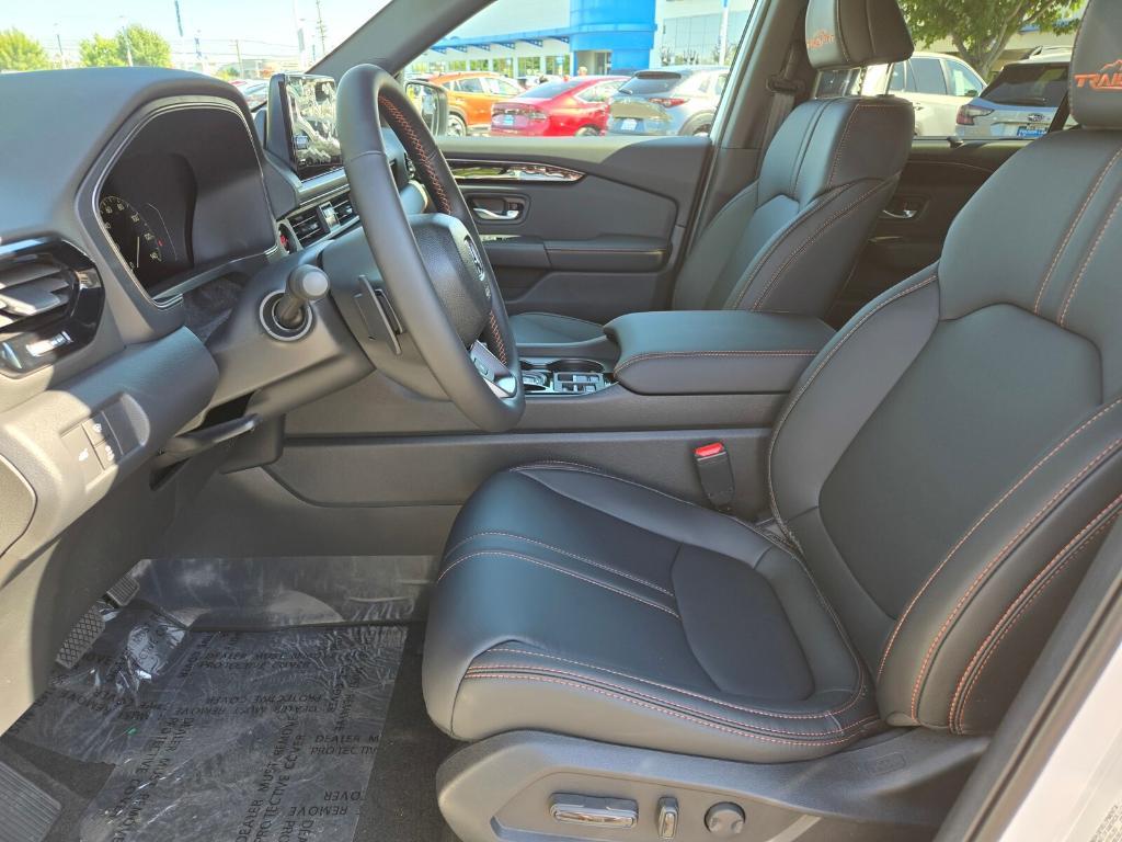 new 2025 Honda Pilot car, priced at $53,000