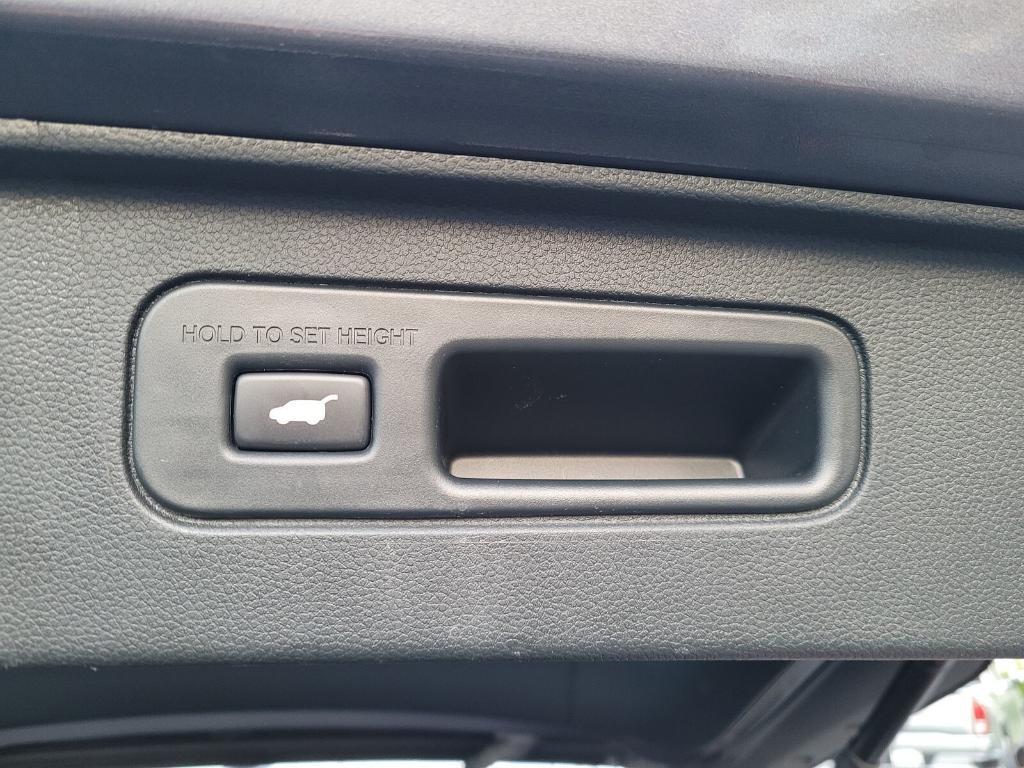 used 2023 Honda Pilot car, priced at $38,144