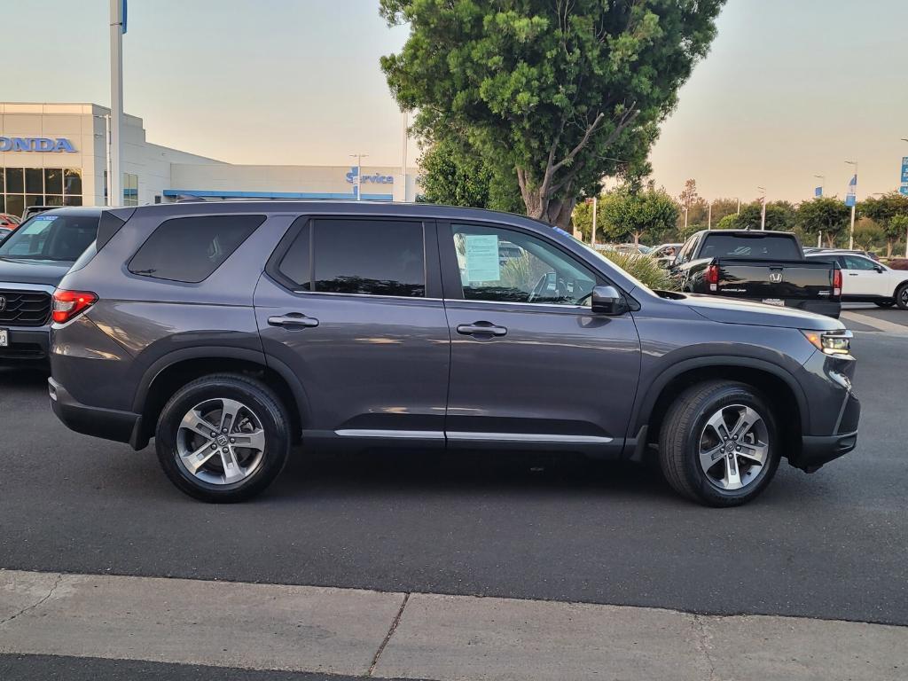 used 2023 Honda Pilot car, priced at $40,985