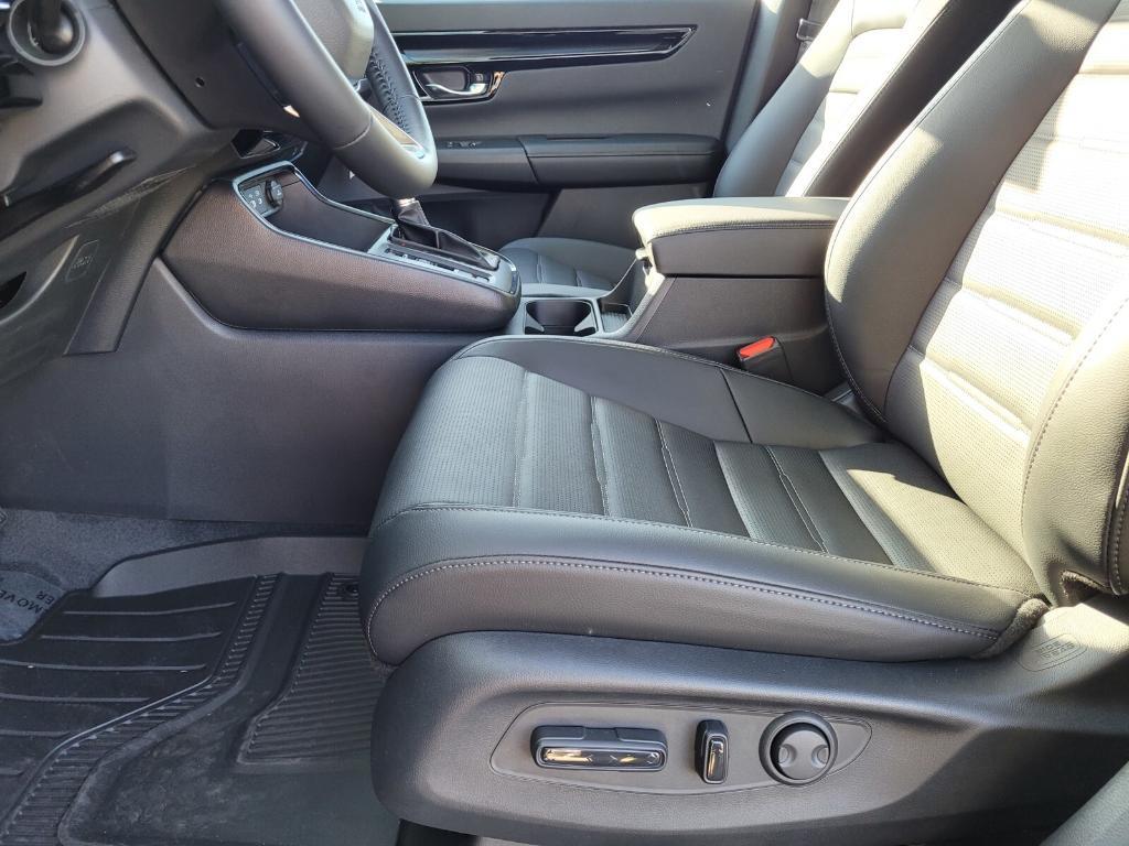new 2025 Honda CR-V car, priced at $39,590