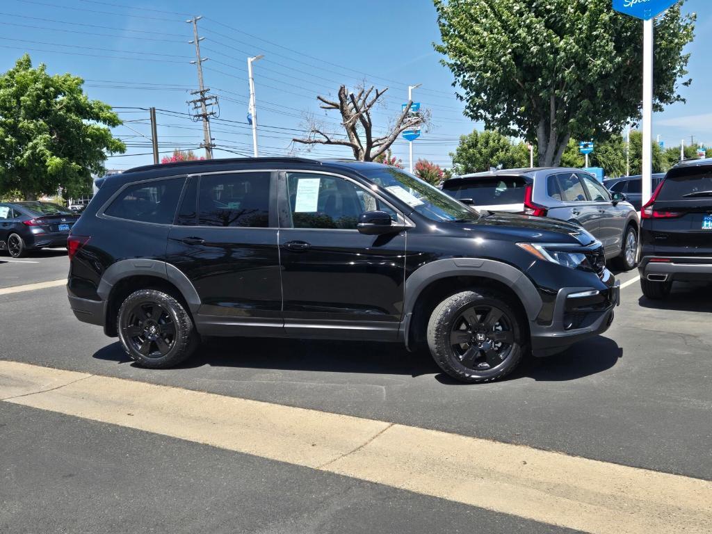 used 2022 Honda Pilot car, priced at $32,497