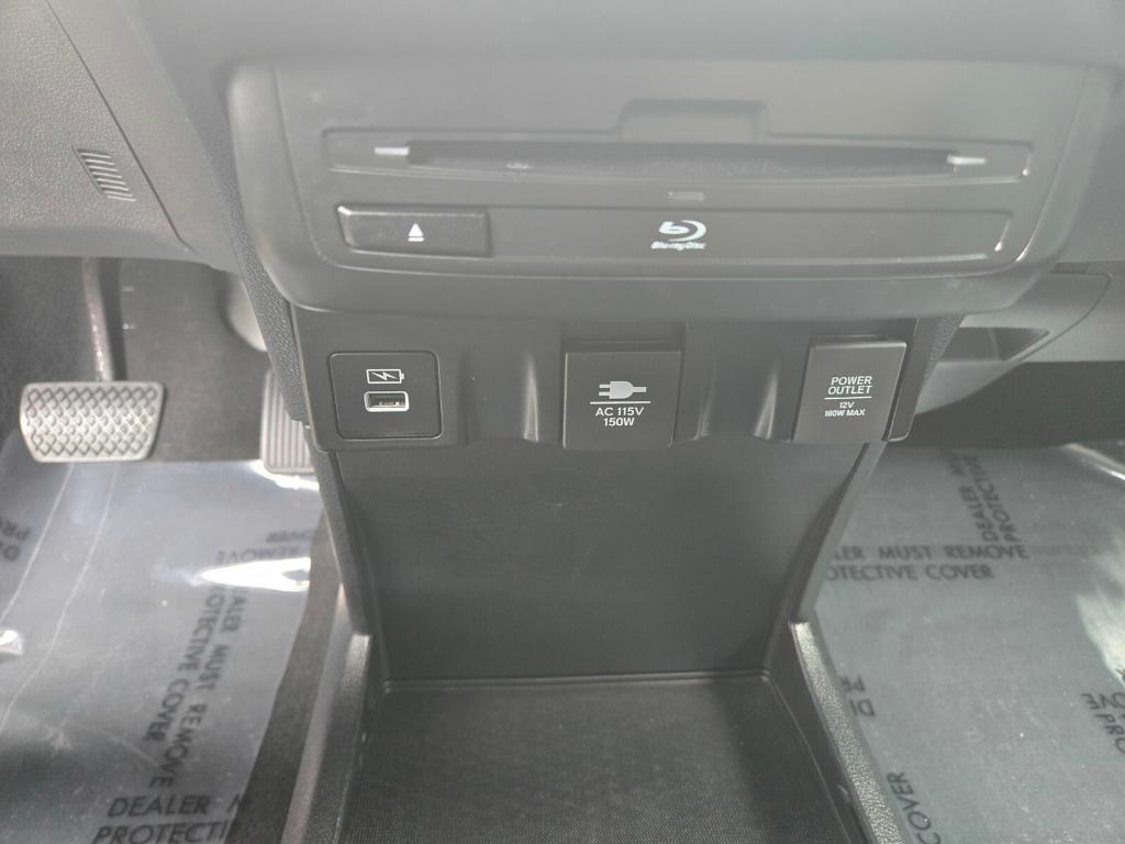 used 2023 Honda Odyssey car, priced at $37,919