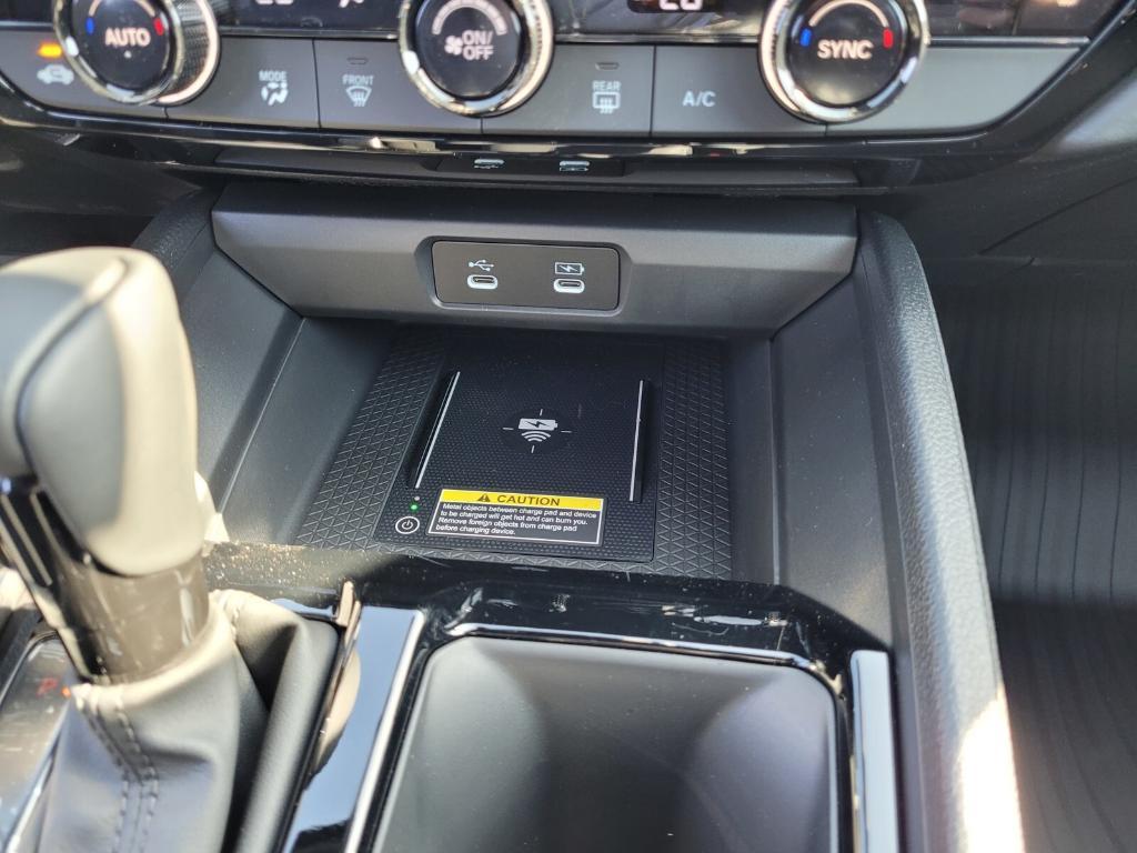 new 2025 Honda Accord Hybrid car, priced at $38,220