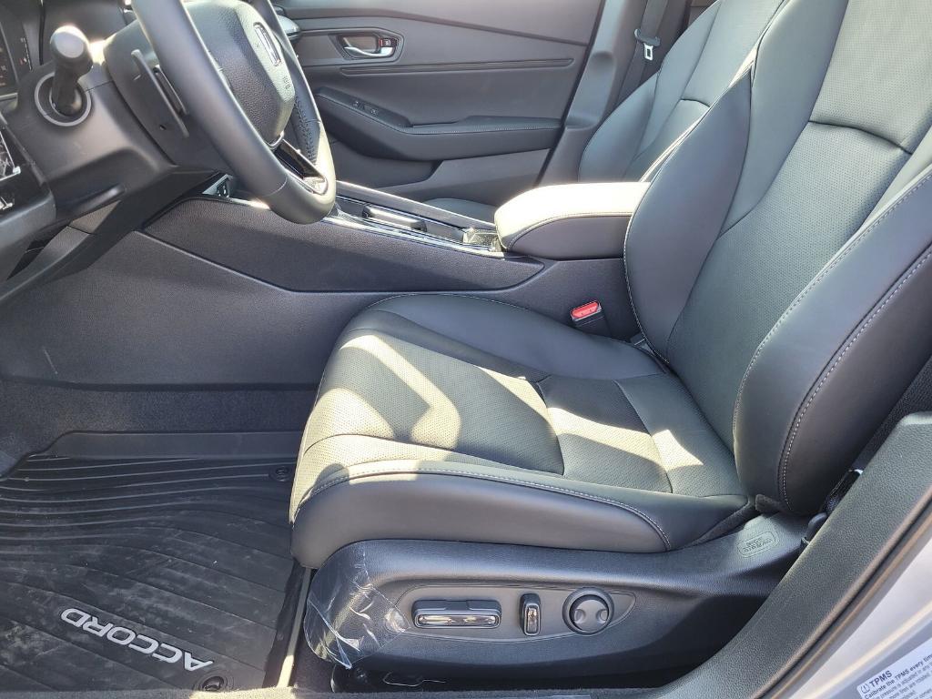 new 2025 Honda Accord Hybrid car, priced at $38,265