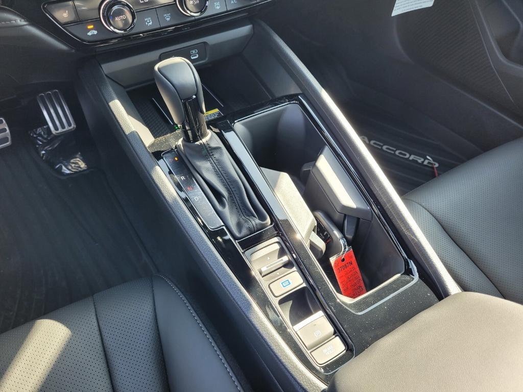 new 2025 Honda Accord Hybrid car, priced at $38,220