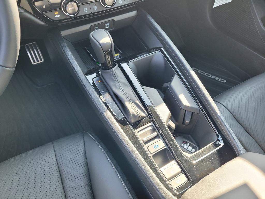 new 2025 Honda Accord Hybrid car, priced at $38,675