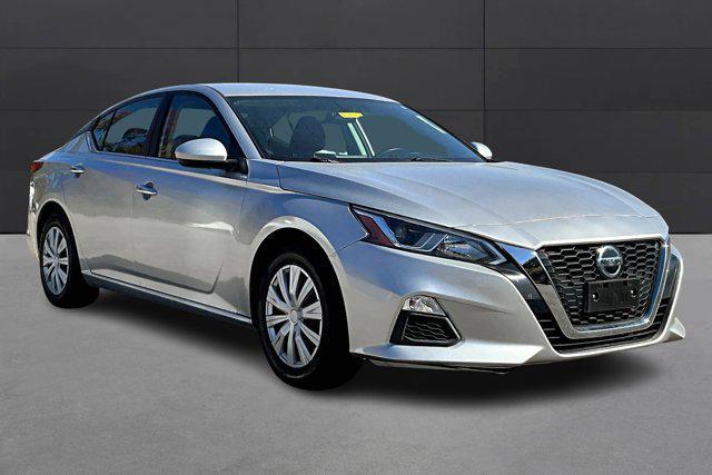 used 2020 Nissan Altima car, priced at $13,500