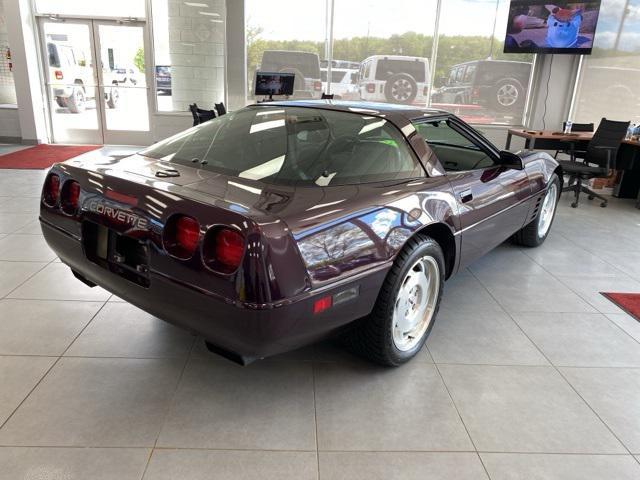 used 1993 Chevrolet Corvette car, priced at $15,900