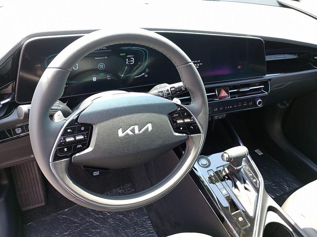 new 2025 Kia Niro car, priced at $28,249
