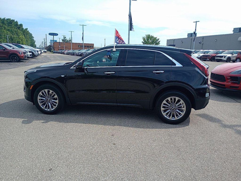 used 2024 Cadillac XT4 car, priced at $33,776