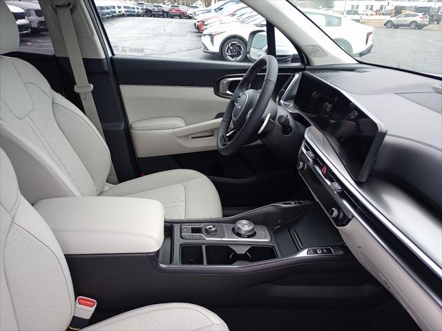 new 2025 Kia Sorento Hybrid car, priced at $38,135