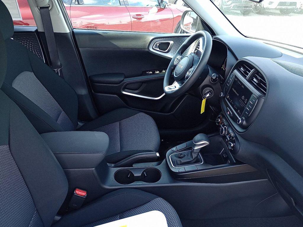 new 2025 Kia Soul car, priced at $21,685