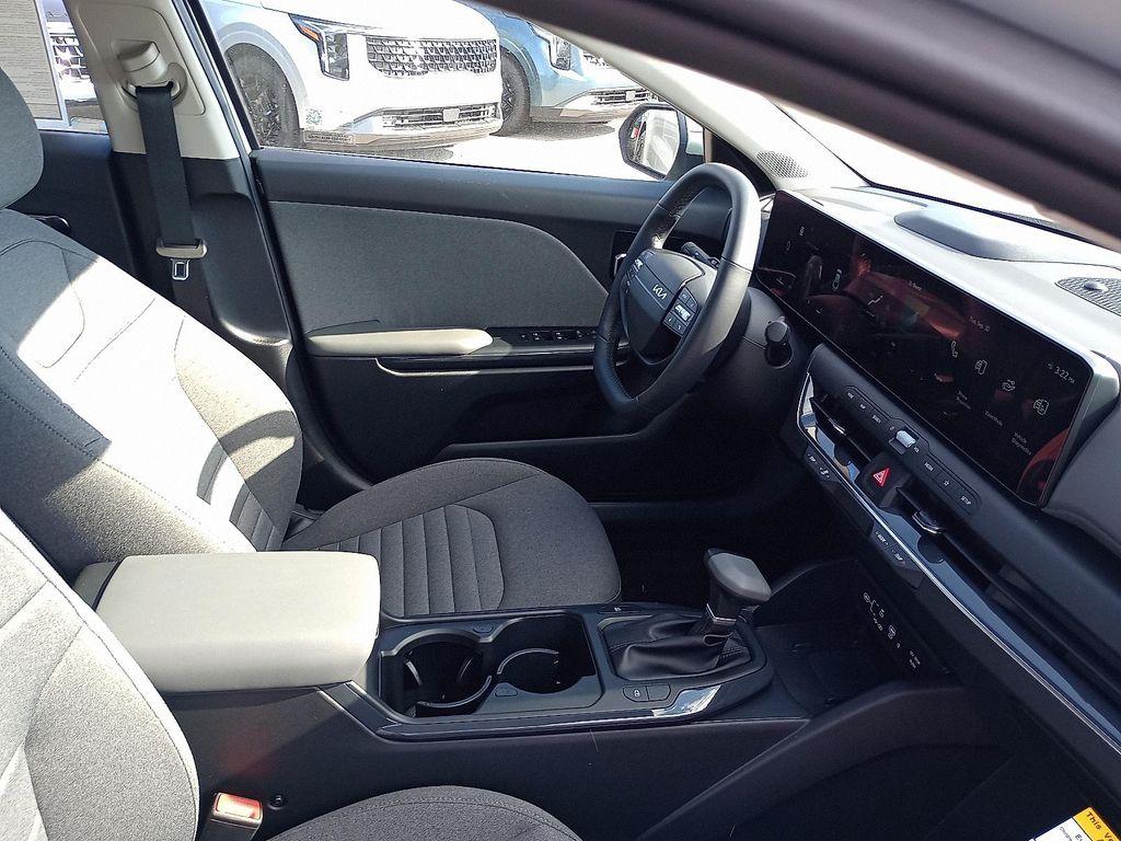 new 2025 Kia K4 car, priced at $24,565