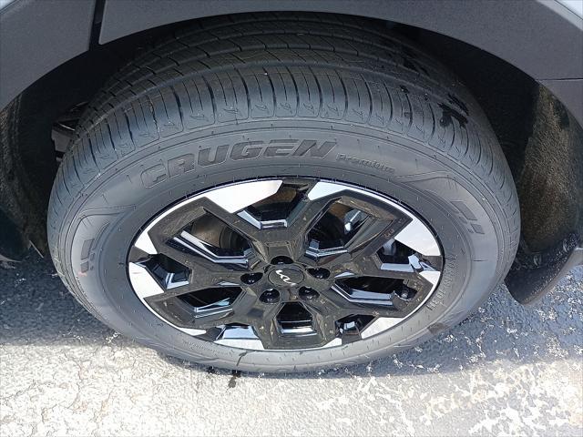 new 2025 Kia Sorento car, priced at $38,025