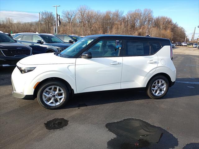 new 2025 Kia Soul car, priced at $24,400