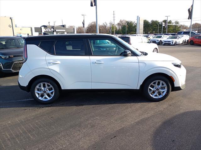 new 2025 Kia Soul car, priced at $24,400