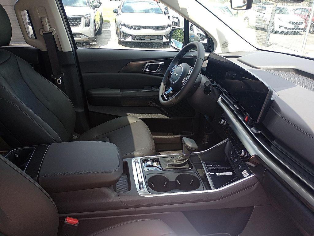 new 2026 Kia Carnival car, priced at $48,285