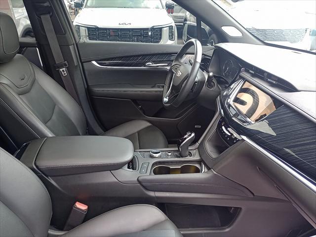 used 2024 Cadillac XT6 car, priced at $43,999