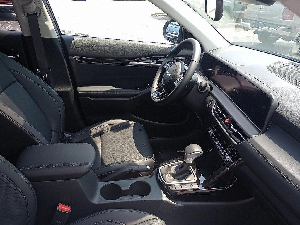 new 2026 Kia Seltos car, priced at $30,870