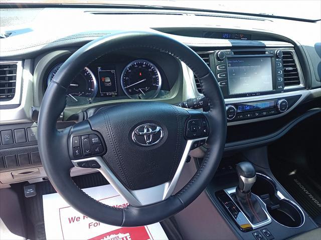 used 2019 Toyota Highlander car, priced at $26,996