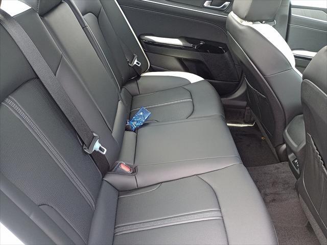 new 2025 Kia K5 car, priced at $31,395