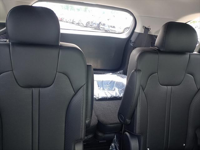 new 2025 Kia Sorento car, priced at $41,460
